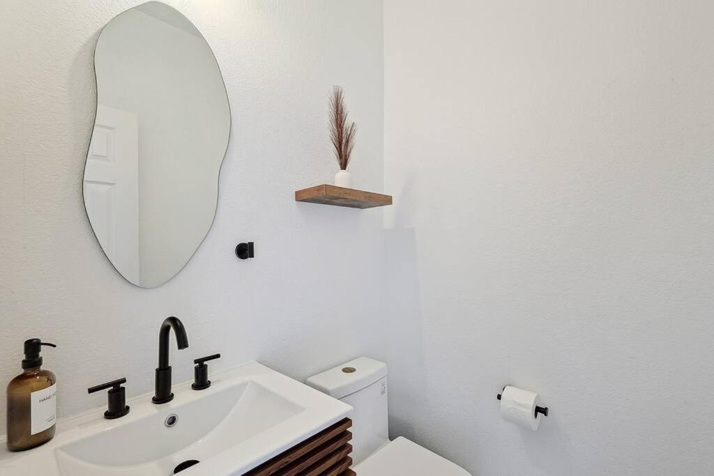 Sachse Wellness Oasis 5Br W Pool + Huge Yard + Fire Pitヴィラ エクステリア 写真