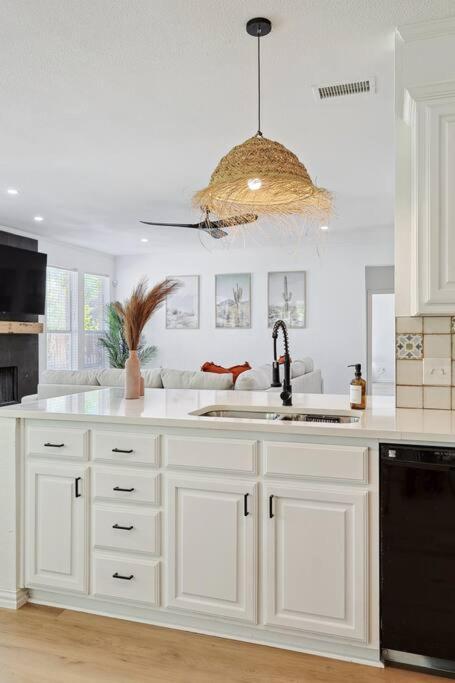 Sachse Wellness Oasis 5Br W Pool + Huge Yard + Fire Pitヴィラ エクステリア 写真