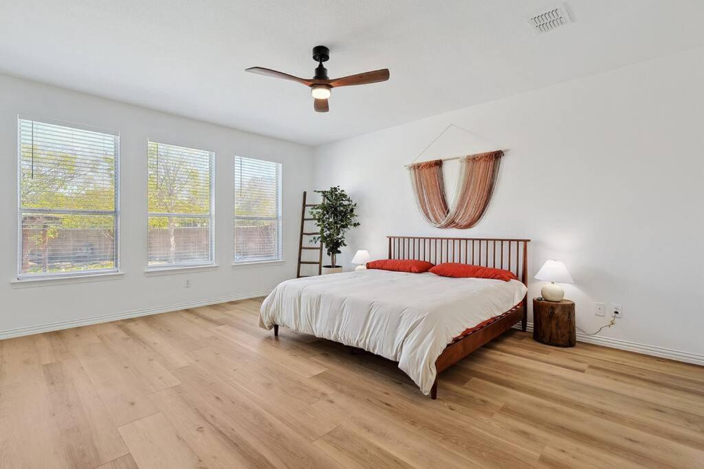 Sachse Wellness Oasis 5Br W Pool + Huge Yard + Fire Pitヴィラ エクステリア 写真