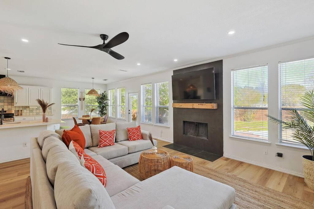 Sachse Wellness Oasis 5Br W Pool + Huge Yard + Fire Pitヴィラ エクステリア 写真